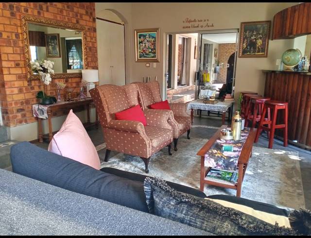 7 BEDROOM HOUSE FOR SALE IN NOORDRAND